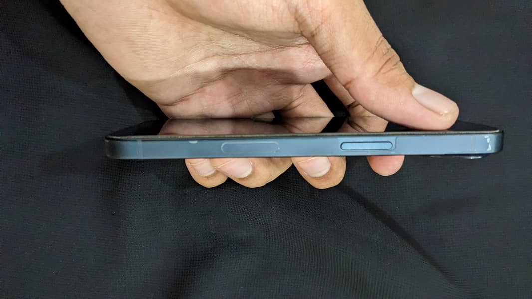Apple iPhone 13 7