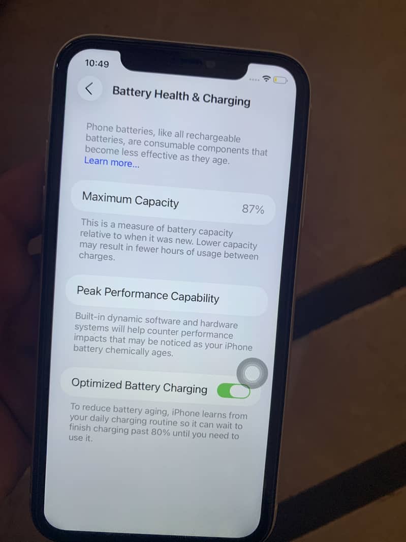 Apple iPhone 11 3