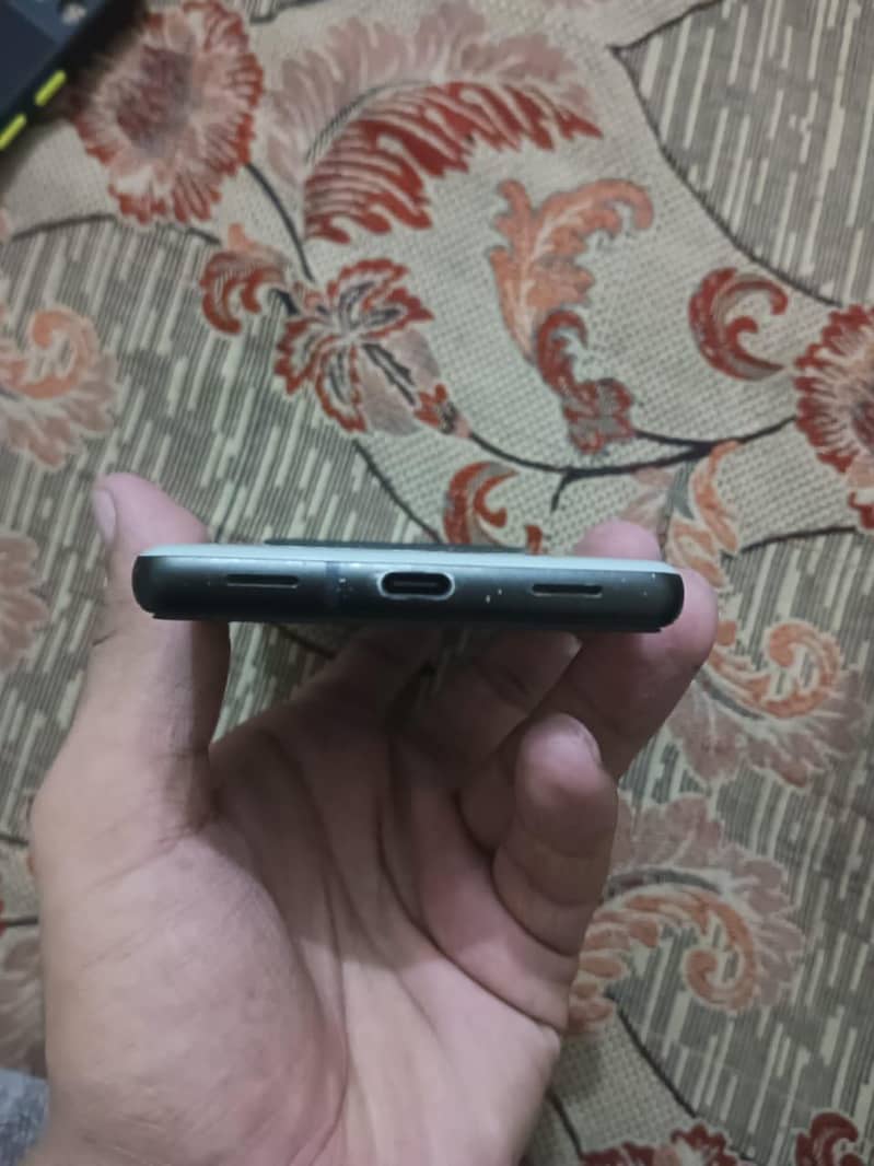 Google Pixel 6a 5