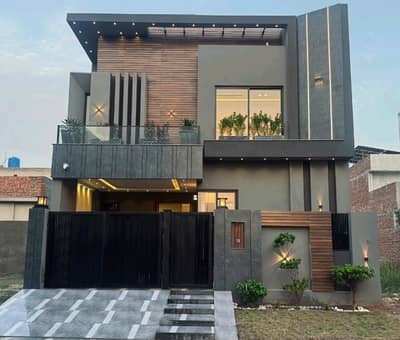 Your Dream Brand New 5 Marla House Is Available In Fatima Jinnah Town