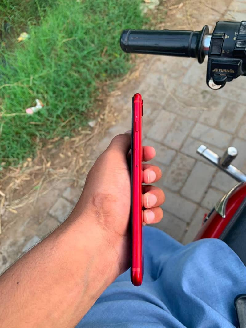 Apple iPhone 8 Plus 2