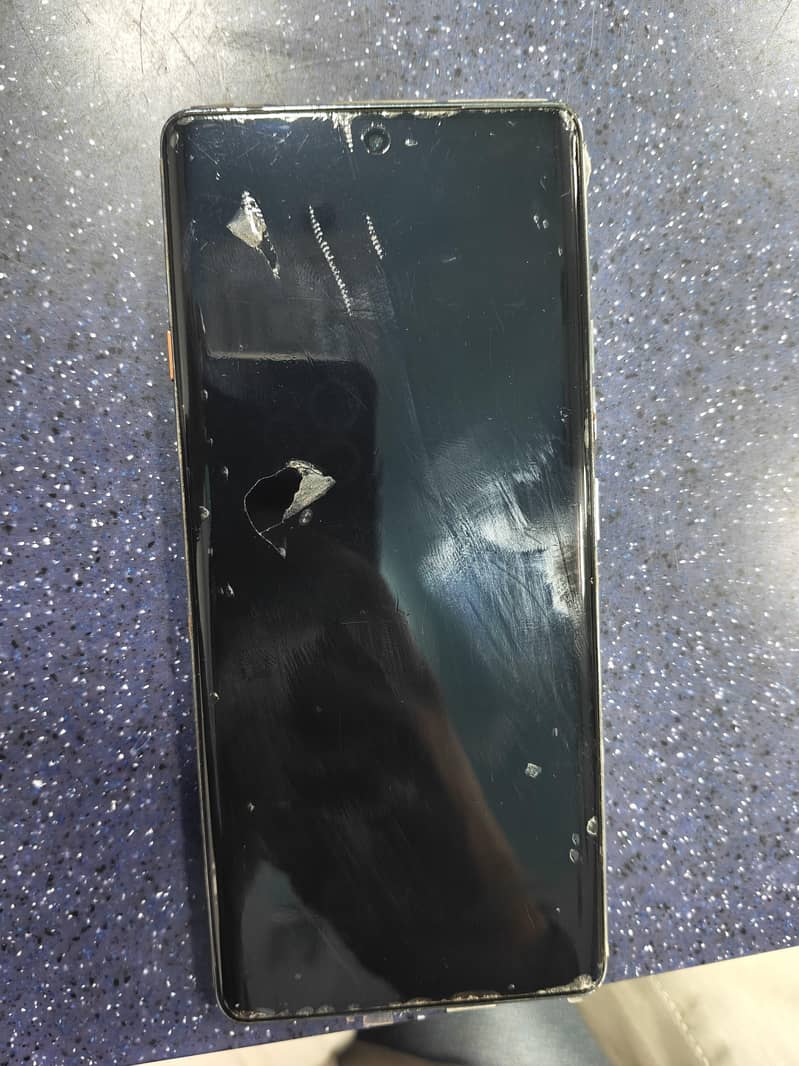 Tecno CAMON 40 Pro 3