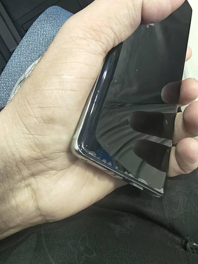 Tecno CAMON 40 Pro 7