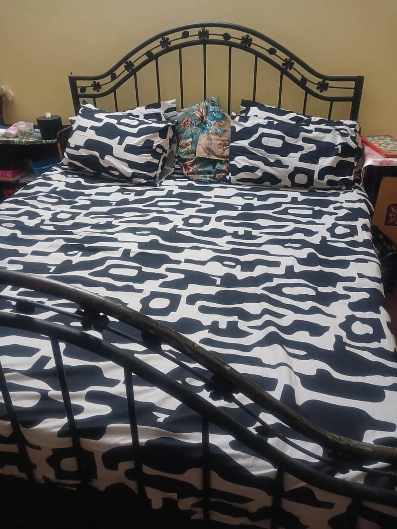bed with form 2