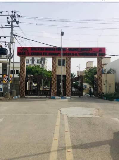 400 sq yard Residential  pilot  vip location  in sec 8/A meeruit  scty