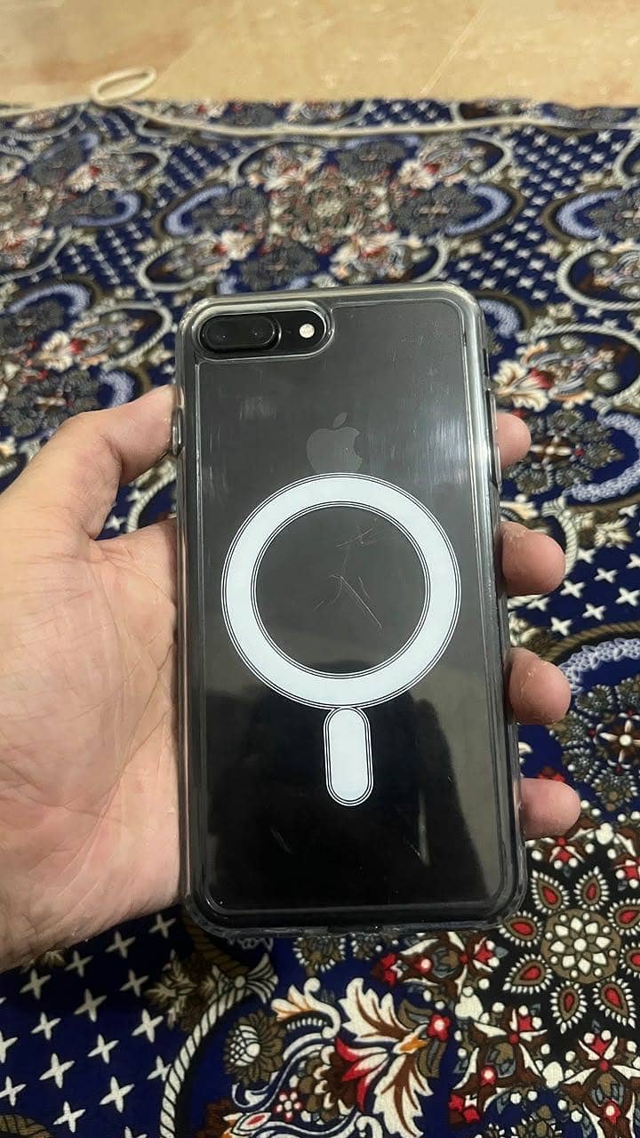 Apple iPhone 7 Plus 0