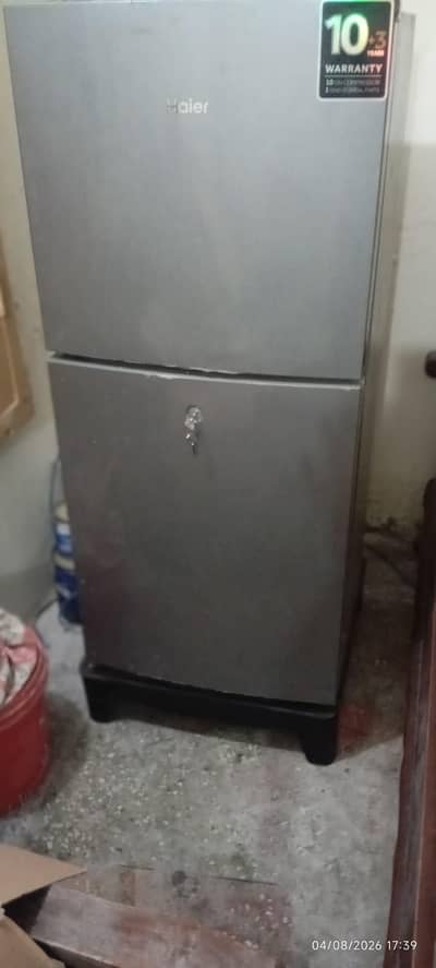 Haier HRF-216EBS-01 Refrigerator — Excellent Condition