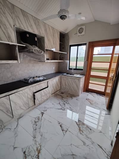Get An Attractive Prime Location House In Park View City Under Rs. 135000