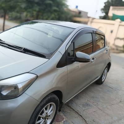 Toyota Vitz 2012