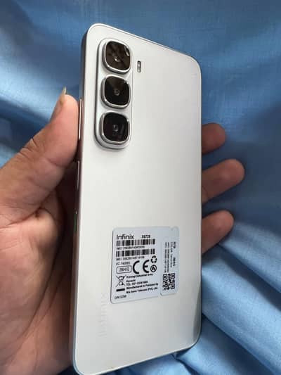 Infinix Hot 60i