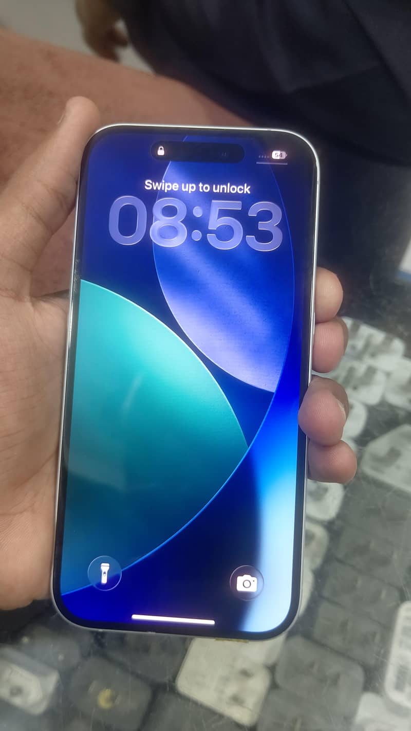 Apple iPhone 15 Pro 4