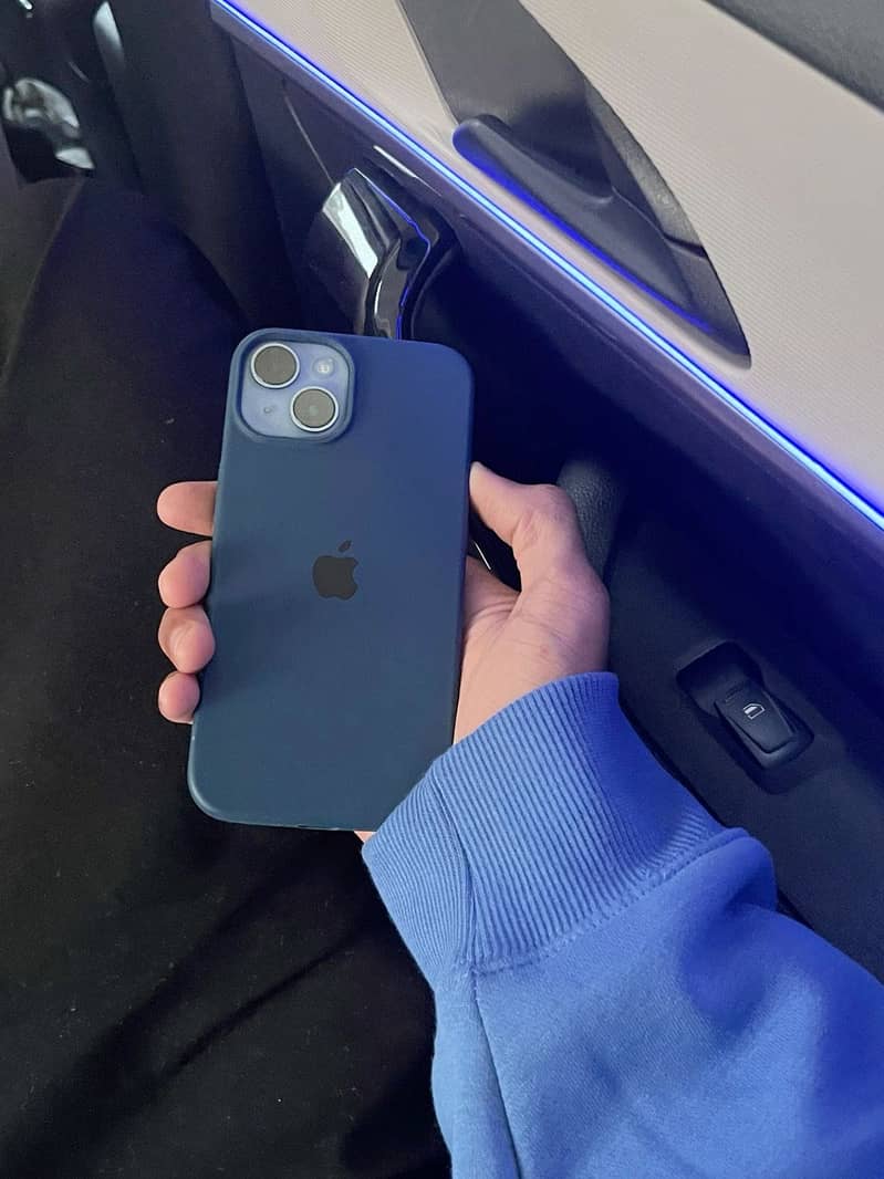 Apple iPhone 13 2