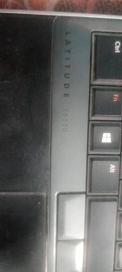 urgent sale - Latitude E6530