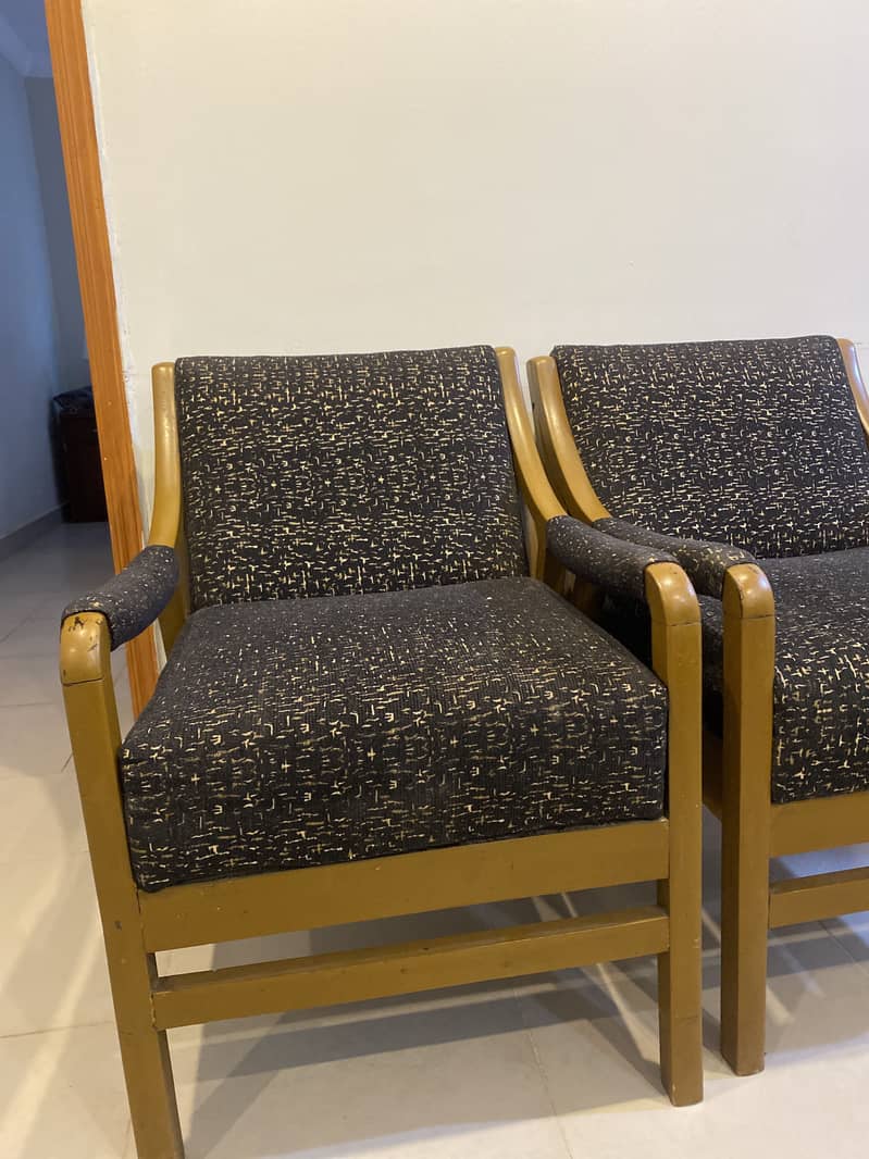 2 chairs 1