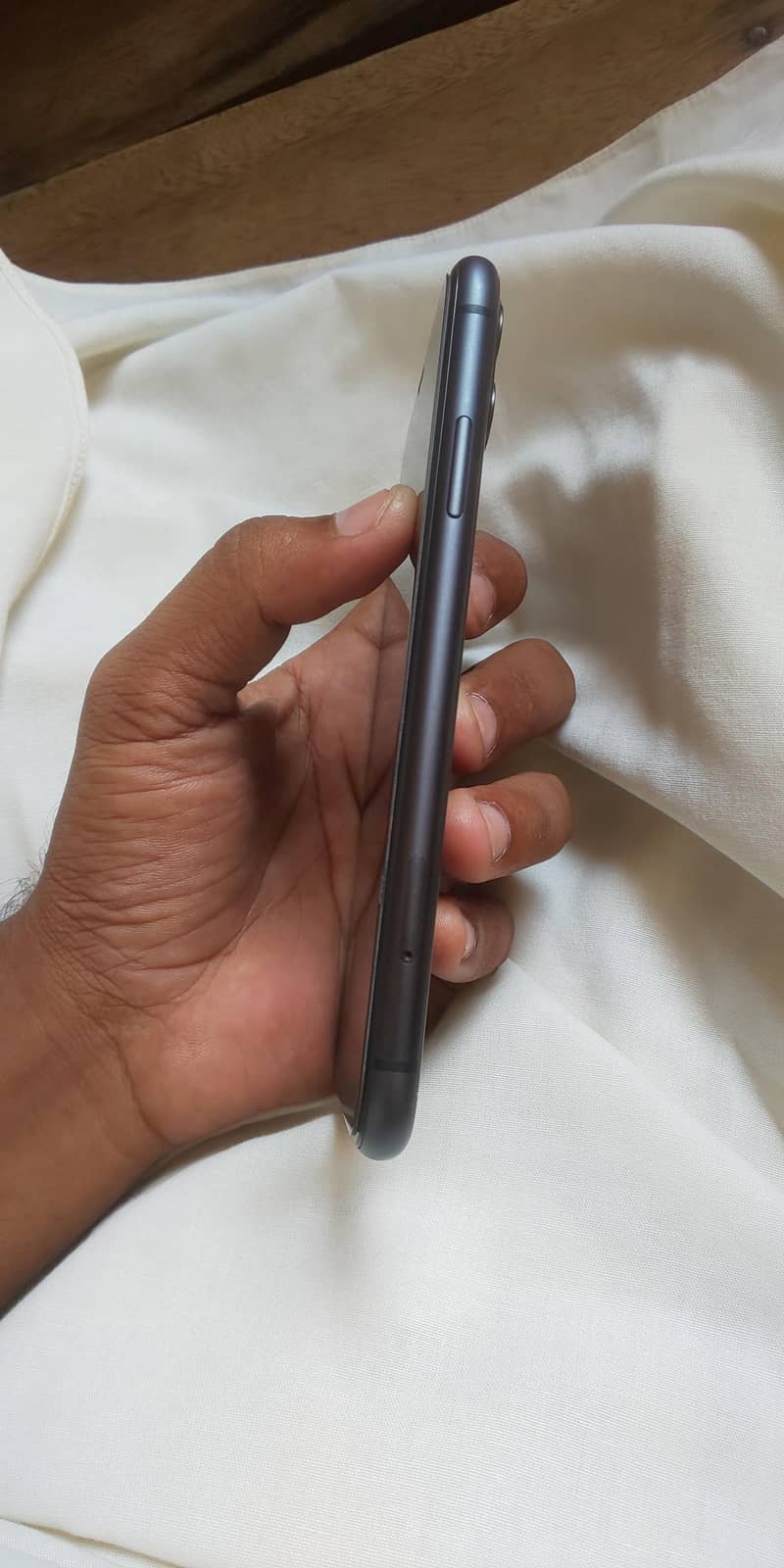 Apple iPhone 11 3