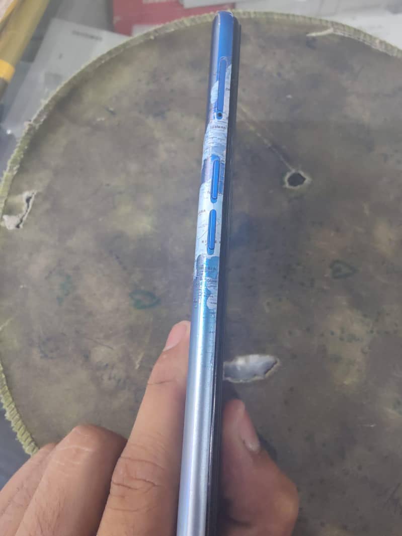 OPPO A54 0