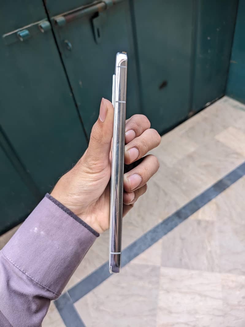 Samsung s22plus 4
