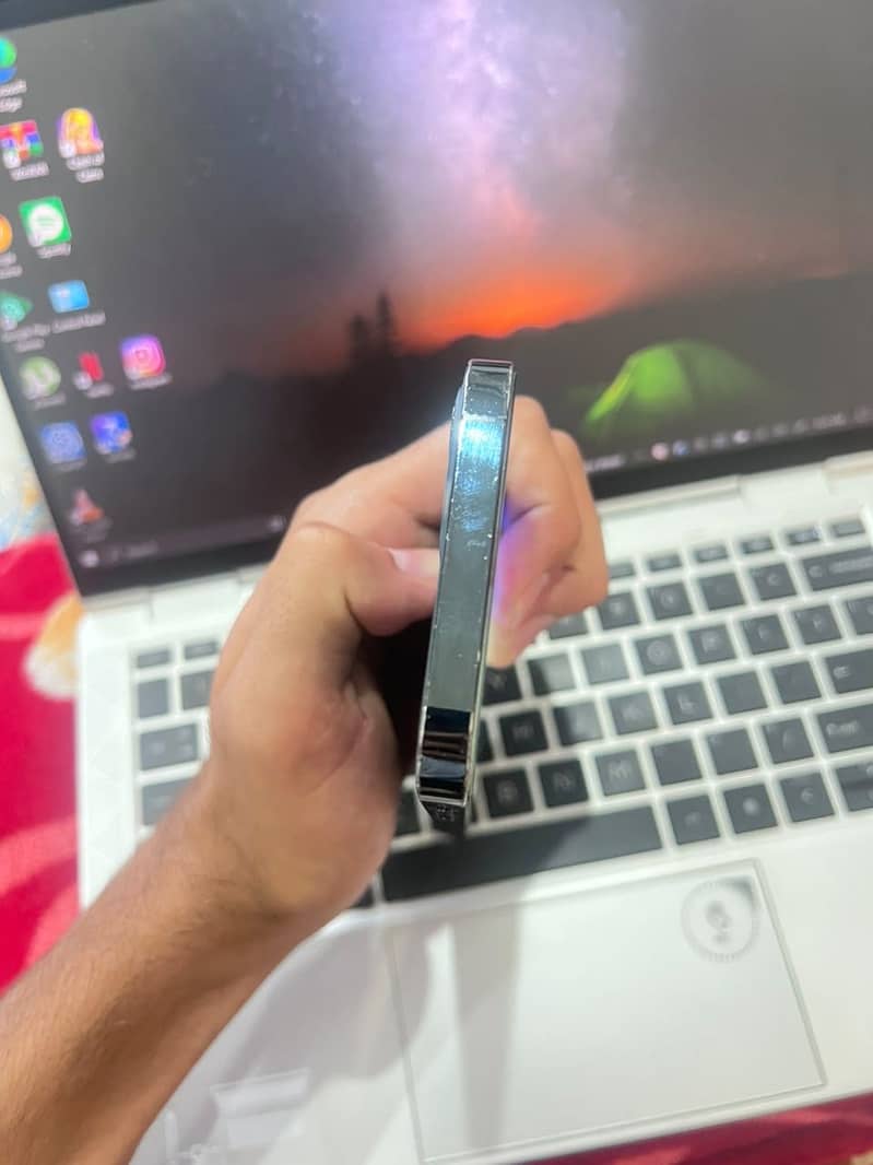 Apple iPhone 12 Pro 1