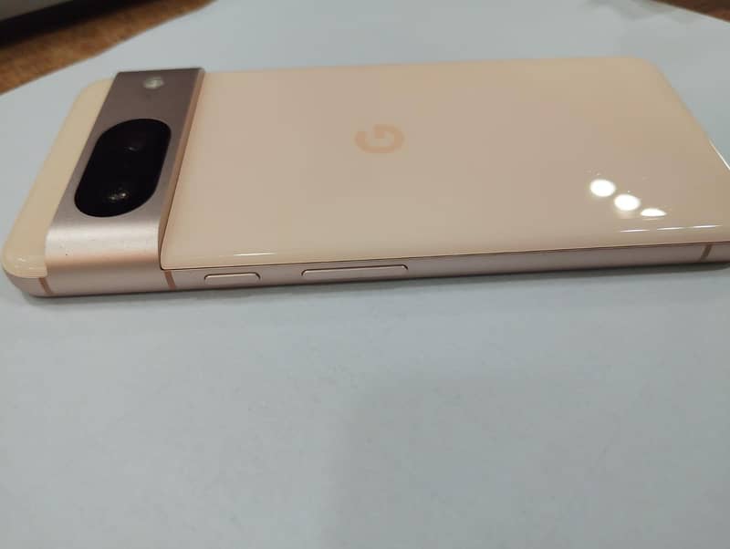 Google Pixel 8 1