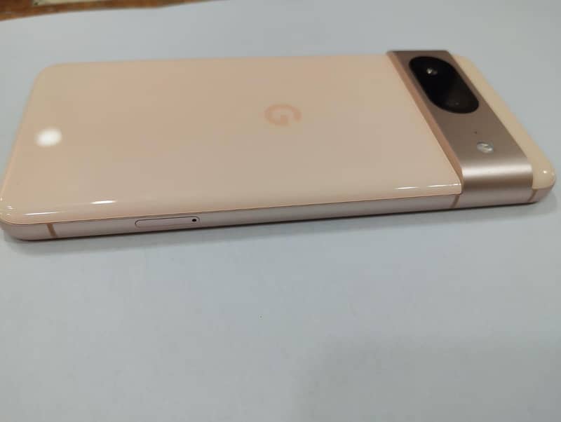 Google Pixel 8 2