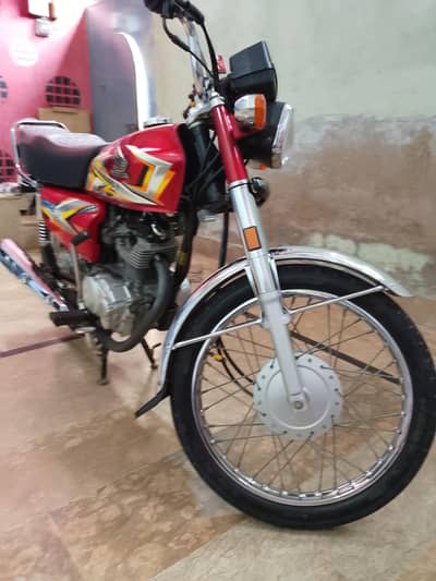 | Honda CG 125 2026 Model – Condition 10/10 |