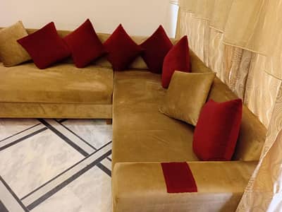6 seater L-Shape Sofa with 9 cushions