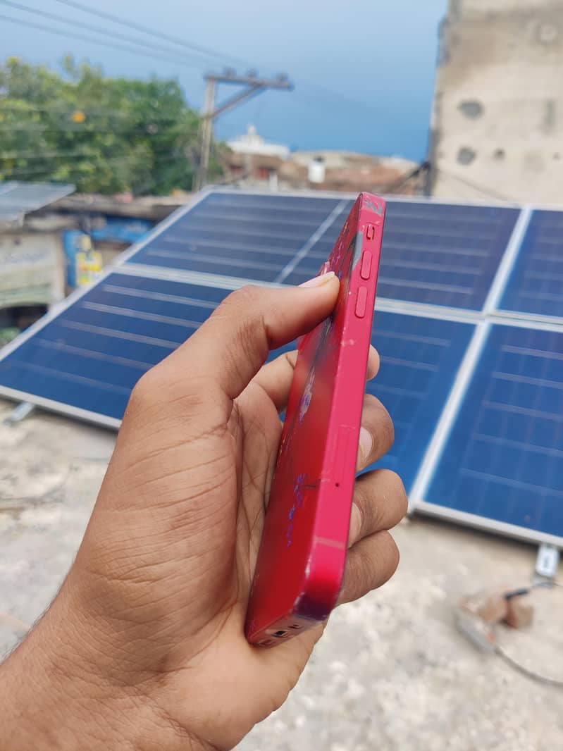 Apple iPhone 13 mini 4