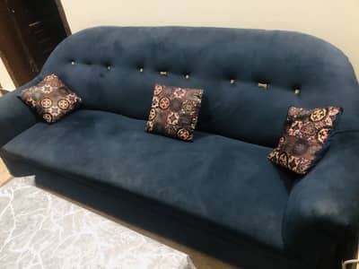 5- seater sofa in blue color