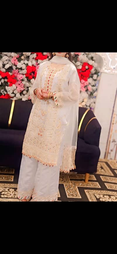 white colour party wear dress
