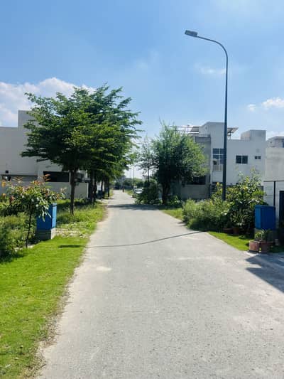 DHA 9 TOWN D 585 PLOT AVAILABLE FOR SALE REASONABLE PRICE