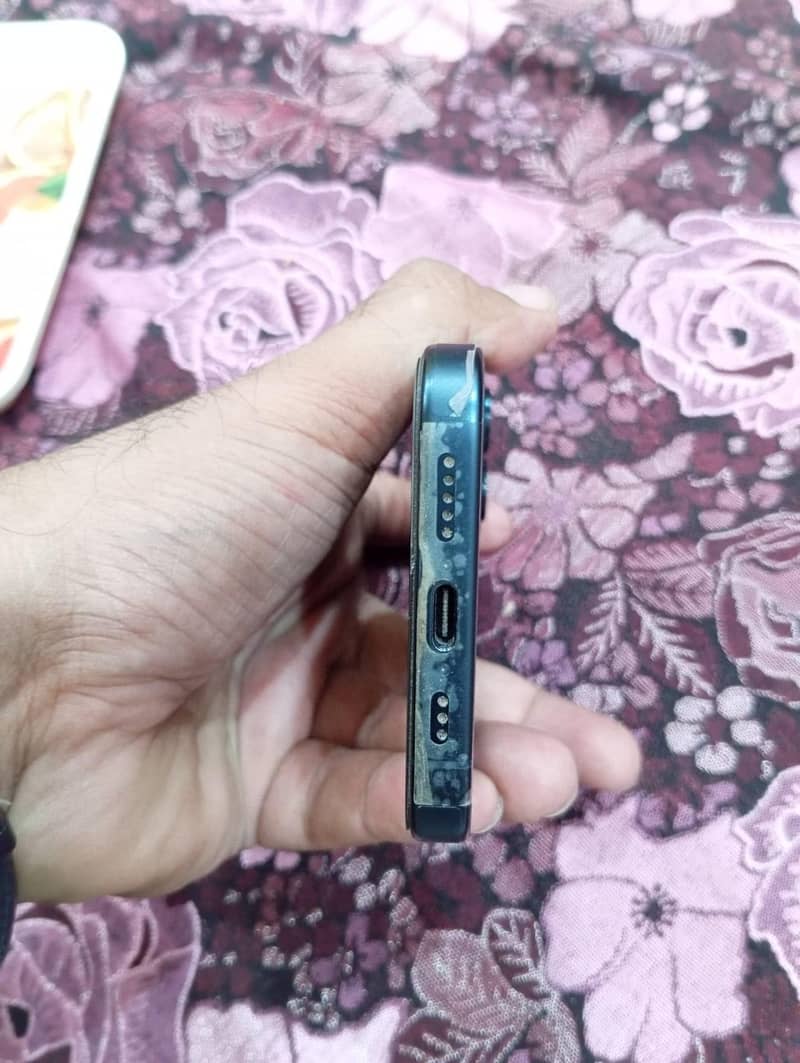 Apple iPhone 15 Pro 1
