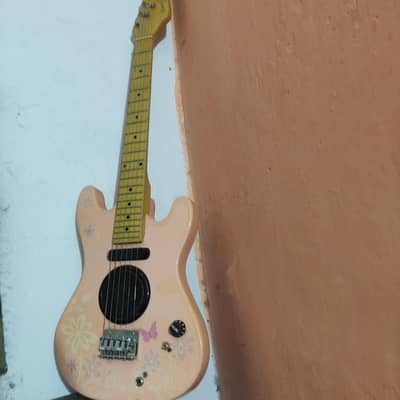 electric guitar nice sound good condition 