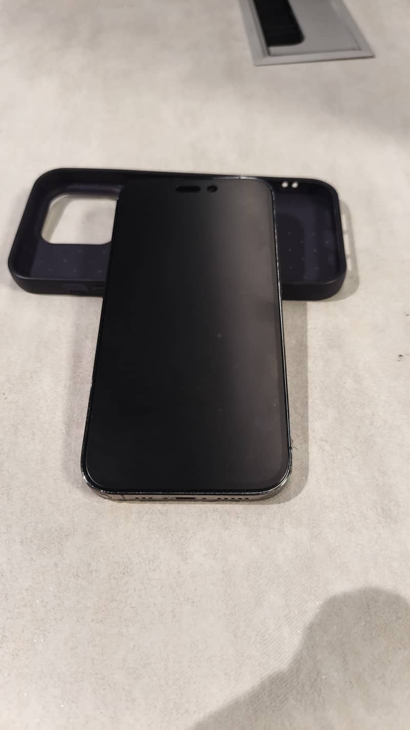 Apple iPhone 14 Pro 2