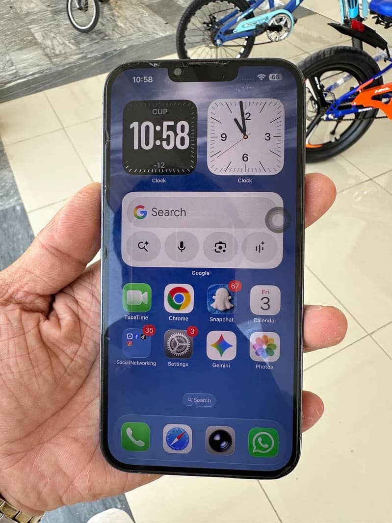 Apple iPhone 13 Pro Max 4