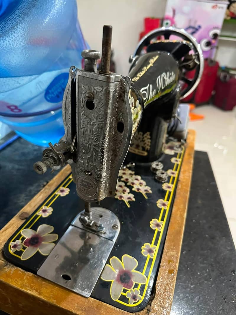 Sewing machine 4
