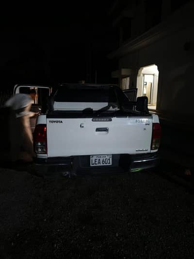 Toyota Hilux,Vigo invincible 2012 model