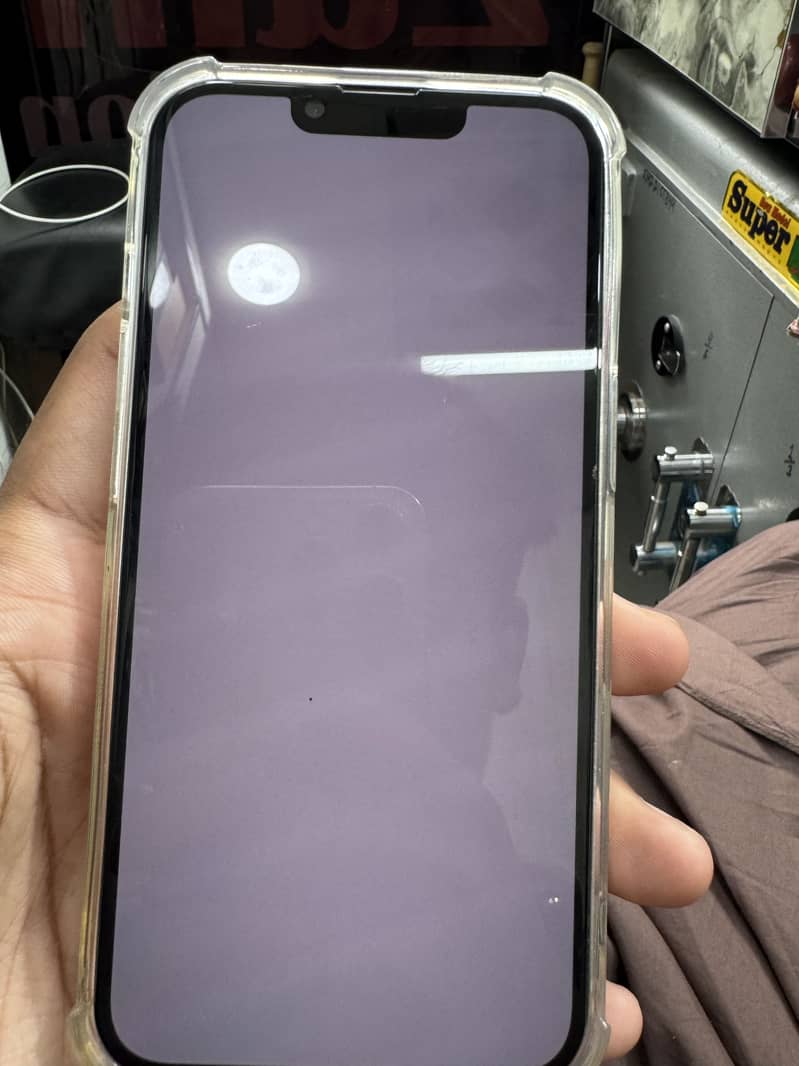 Apple iPhone 13 4