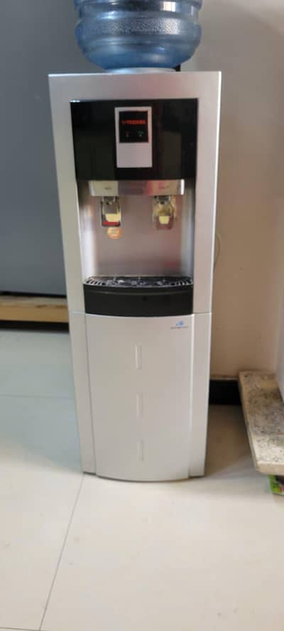 Toshiba Water Dispensar