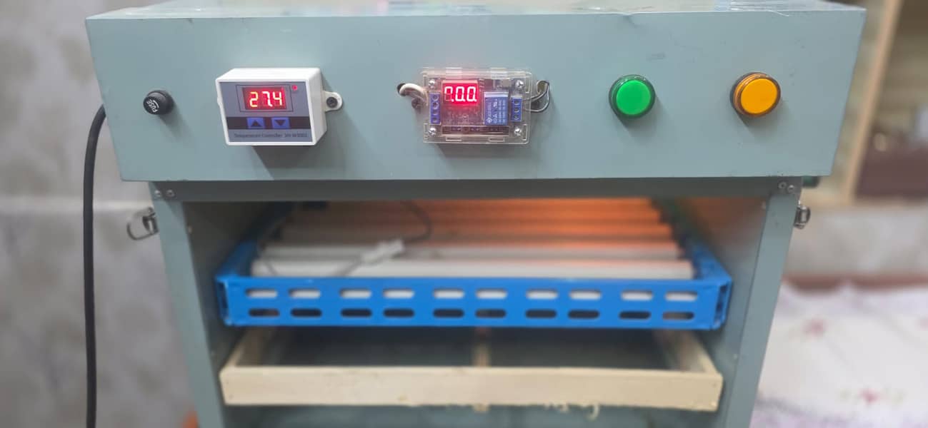 Incubator (Automatic) 3