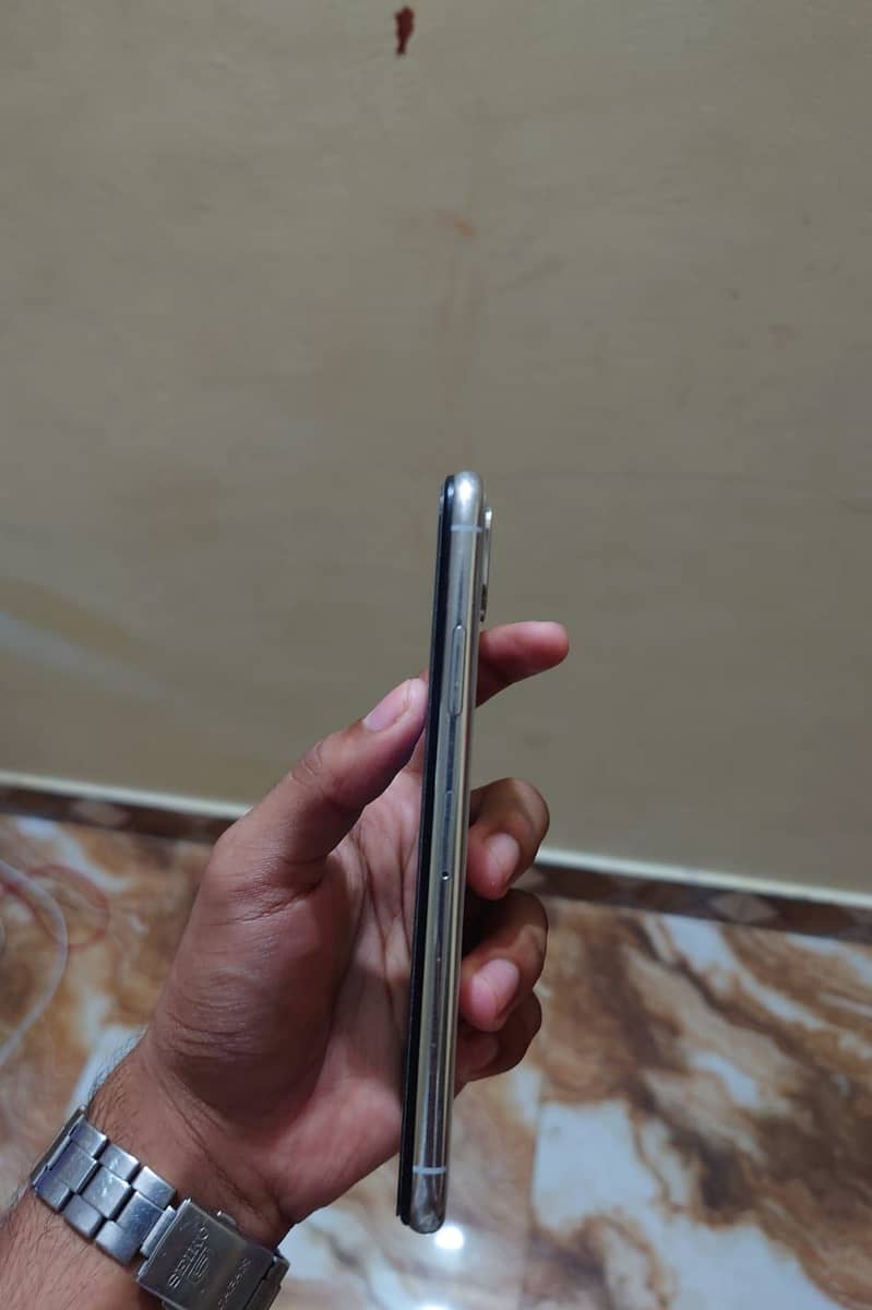 Apple iPhone X 1