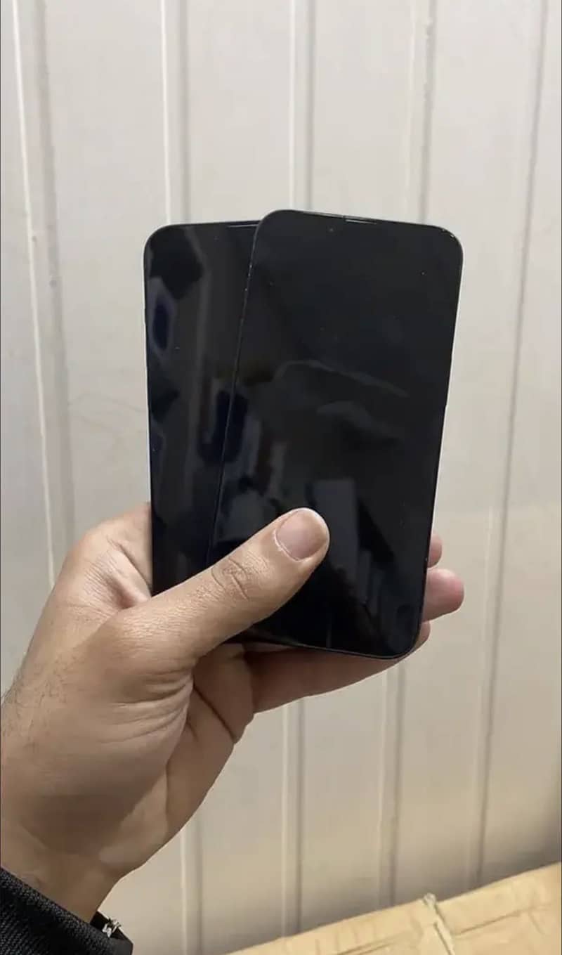 iPhone 14 2