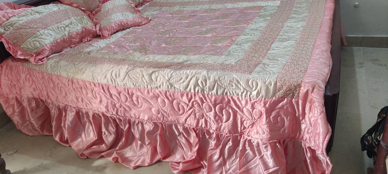 Bedding set / Bed sheet set 0