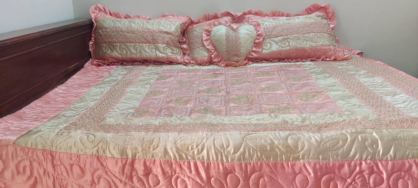 Bedding set / Bed sheet set 1