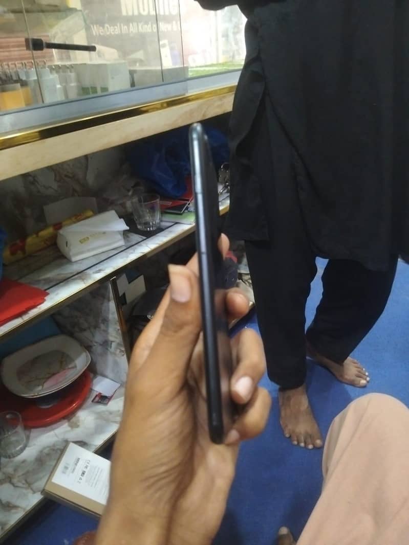 Apple iPhone 7 Plus 2