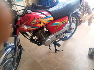 Honda bike ha Red color ha