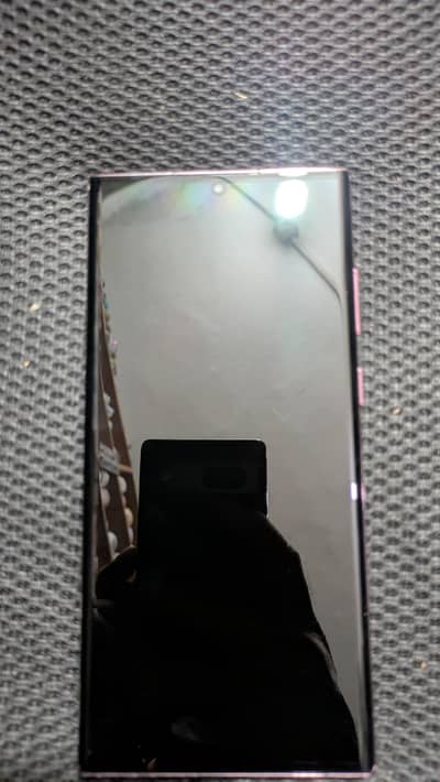 Samsung Galaxy S22 Ultra | 9/10 Condition | Box & Charger |