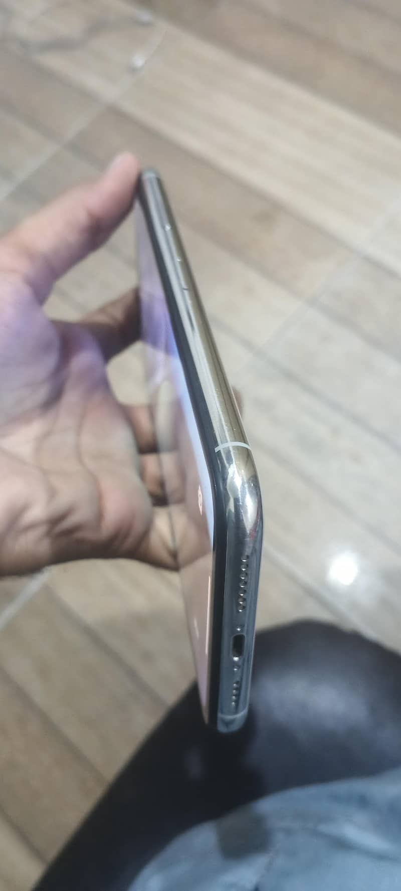 Apple iPhone 11 Pro Max 7