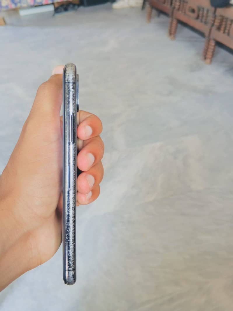 Apple iPhone X 2