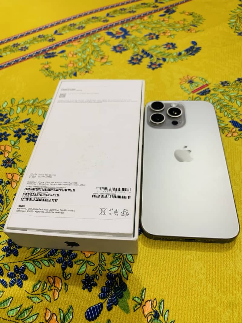 Apple iPhone 15 Pro Max 0