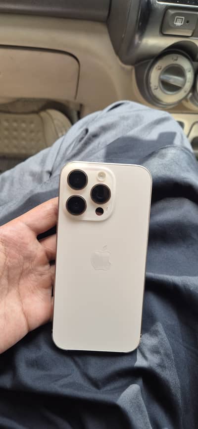 Apple iPhone 16 Pro